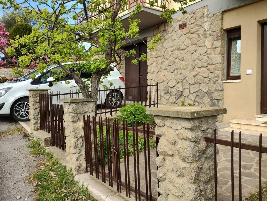 La Casina Di Nonna Giulia Apartment Castiglione d'Orcia Luaran gambar